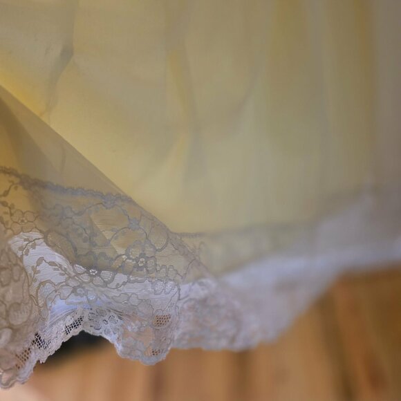 Miss Elaine 1960's 2 Pc Sheer Overlay Lace Robe Set Small - Picture 8 of 12